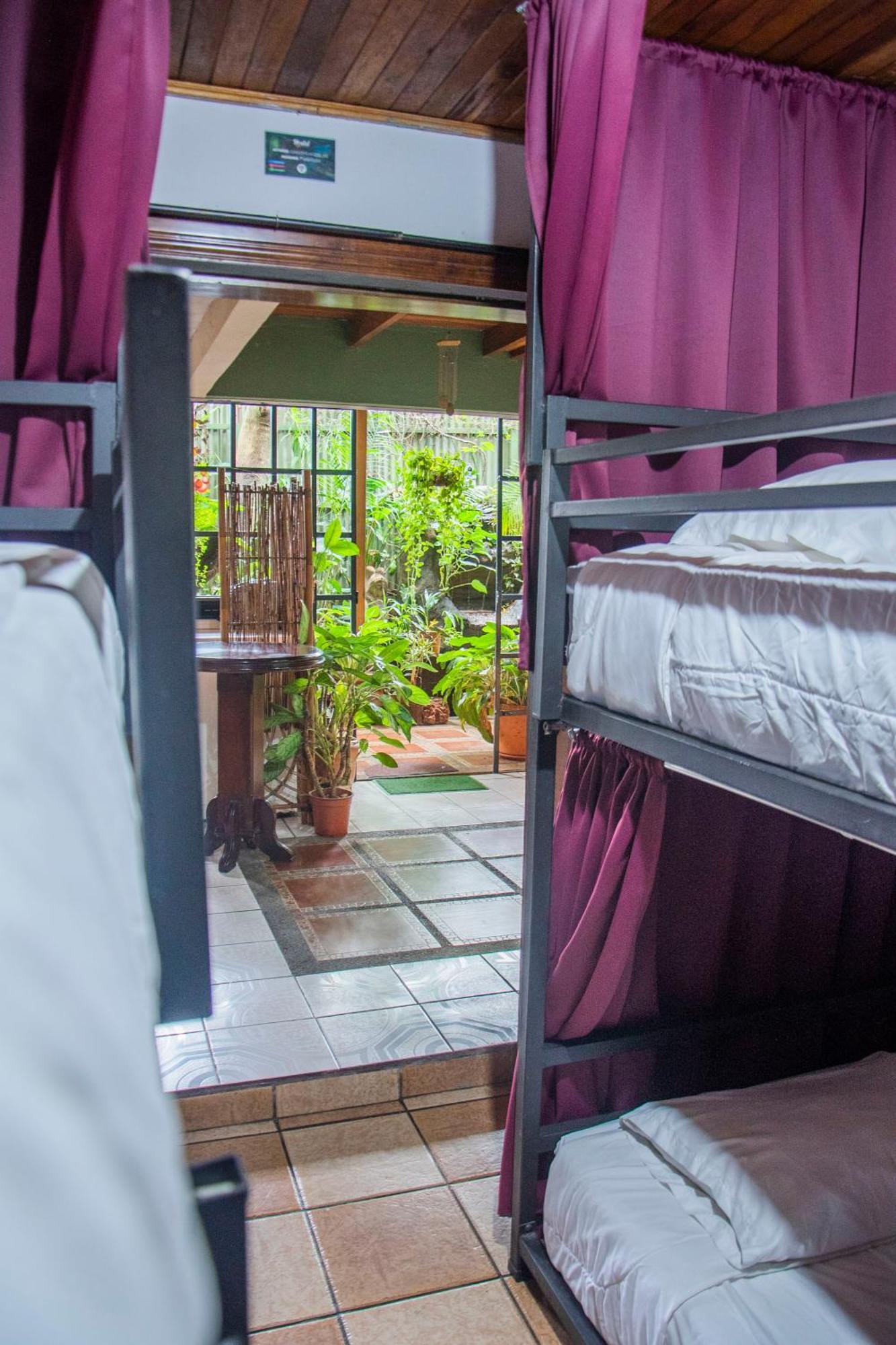 Hostal Gardens House, Airport Juan Santamaría, Alajuela, San José *