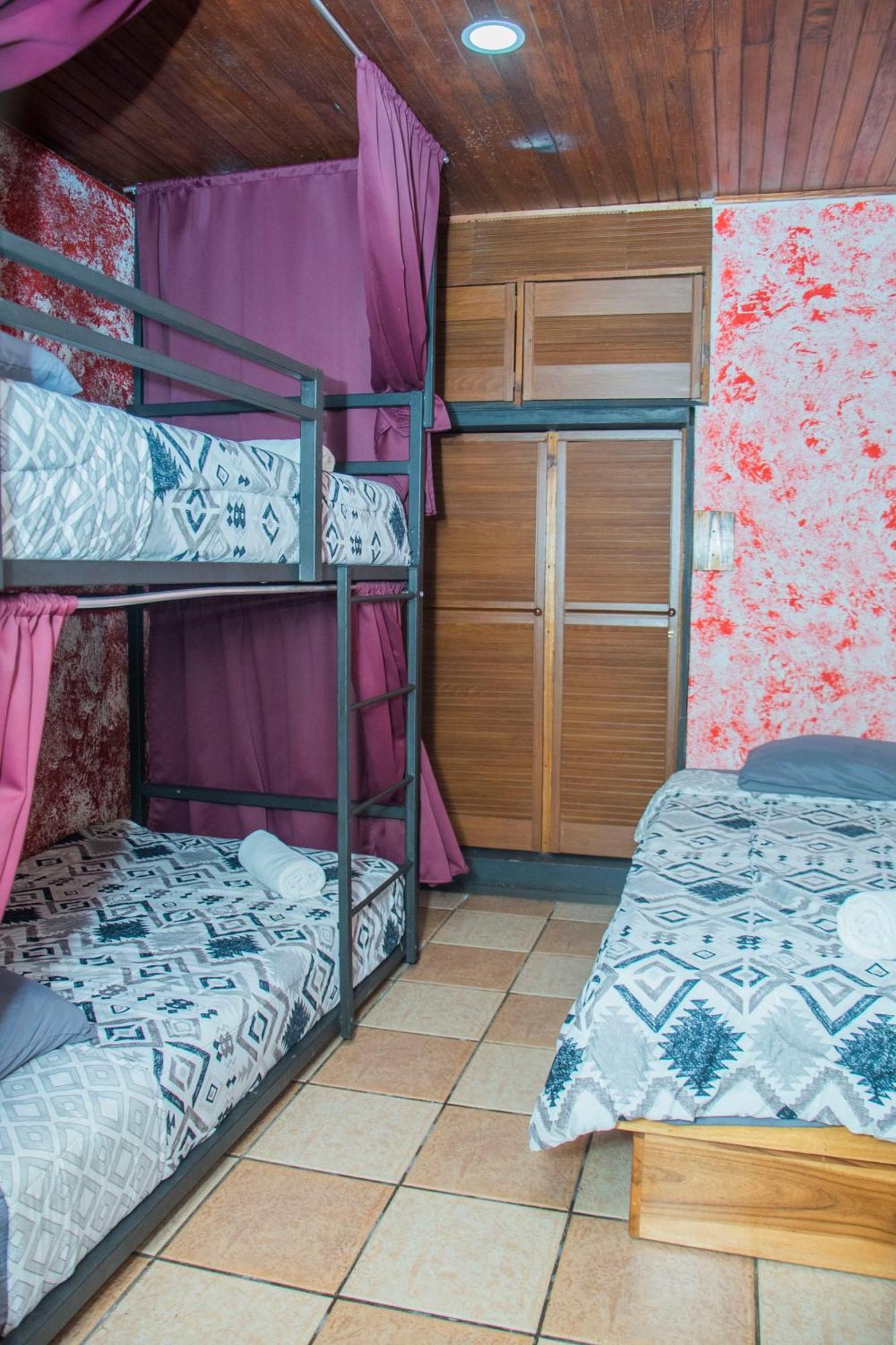 Hostal Gardens House, Airport Juan Santamaría, Alajuela, San José