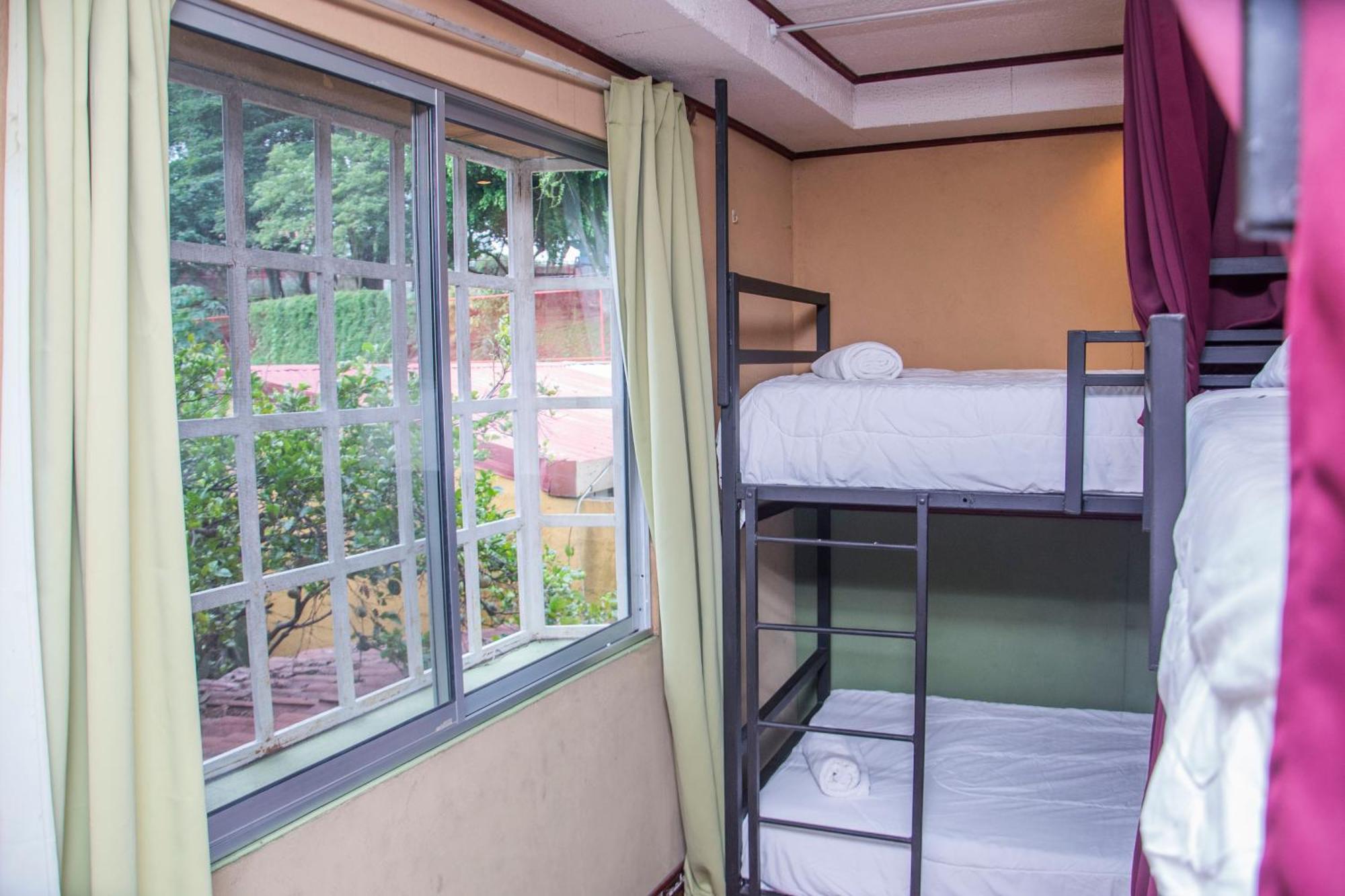 Hostal Gardens House, Airport Juan Santamaría, Alajuela, San José *